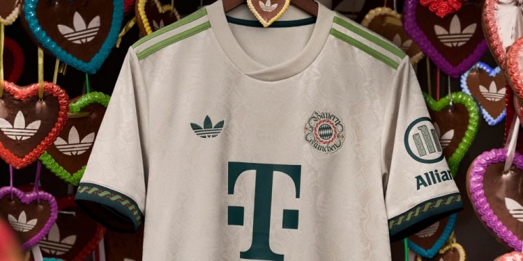 图片报：拜仁死忠球迷对啤酒节球衣不满，计划在今天进行抗议活动